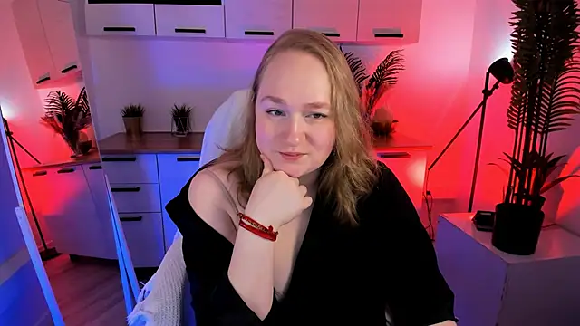 Snapshot of Kitty_Rest_ chatting on 05-14-26, 04:25 Kitty Rest online show from 05-14-26, 04:25
