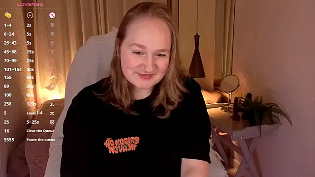 Snapshot of Kitty_Rest_ chatting on 05-28-26, 02:47 Kitty Rest online show from 05-28-26, 02:47