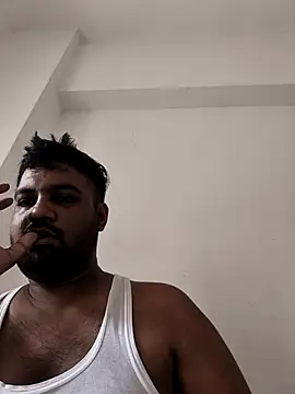 Snapshot of vinay_smalldick chatting on 07-16-26, 03:45 vinay smalldick online show from 07-16-26, 03:45