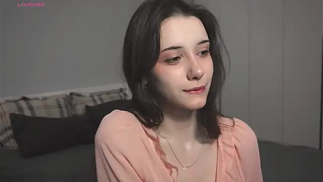 Snapshot of dialae chatting on 10-20-25, 01:44 dialae online show from 10-20-25, 01:44