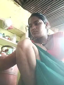 Snapshot of Hansini_Gowda chatting on 09-17-25, 12:18 Hansini Gowda online show from 09-17-25, 12:18