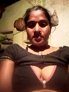 Snapshot of Hansini_Gowda chatting on 10-14-25, 03:13 Hansini Gowda online show from 10-14-25, 03:13