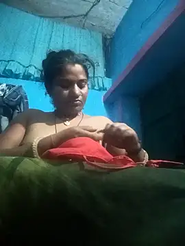 Snapshot of Hansini_Gowda chatting on 10-23-25, 02:27 Hansini Gowda online show from 10-23-25, 02:27