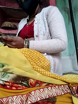 Snapshot of Hansini_Gowda chatting on 02-01-26, 02:32 Hansini Gowda online show from 02-01-26, 02:32