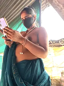 Snapshot of Hansini_Gowda chatting on 02-13-26, 10:00 Hansini Gowda online show from 02-13-26, 10:00