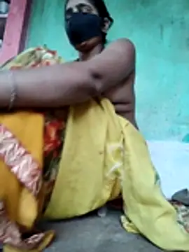 Snapshot of Hansini_Gowda chatting on 02-17-26, 02:08 Hansini Gowda online show from 02-17-26, 02:08