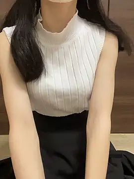 Snapshot of yayoi_jp chatting on 07-15-26, 03:17 yayoi jp online show from 07-15-26, 03:17