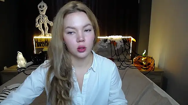 StellaLight online show from 10-31-25, 07:09