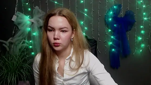 StellaLight online show from 11-17-25, 01:17