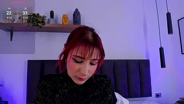 Cristalfoxy  online show from 06-29-26, 08:53