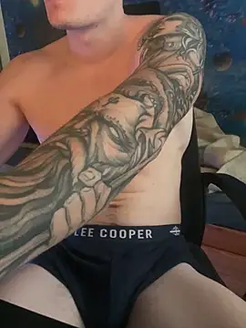 fronkie9384 online show from 12-01-25, 10:20