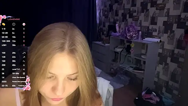 SwiiSweet online show from 11-18-25, 06:23