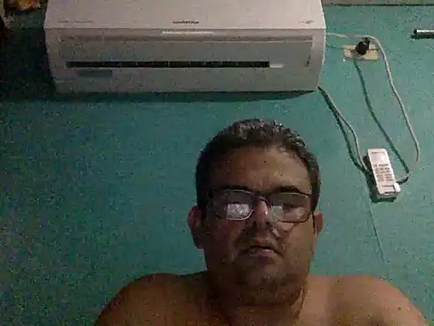 Snapshot of Katracho6969 chatting on 09-25-25, 03:43 Katracho6969 online show from 09-25-25, 03:43