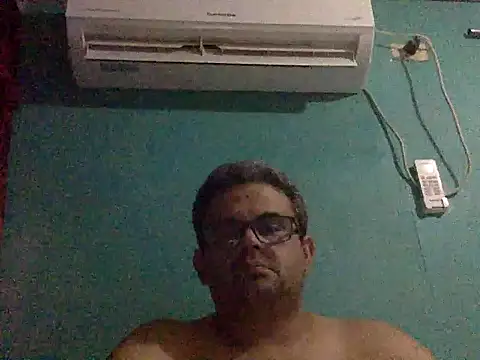 Snapshot of Katracho6969 chatting on 09-28-25, 03:23 Katracho6969 online show from 09-28-25, 03:23