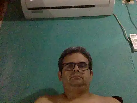 Snapshot of Katracho6969 chatting on 10-20-25, 12:00 Katracho6969 online show from 10-20-25, 12:00