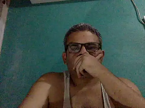 Snapshot of Katracho6969 chatting on 11-06-25, 01:06 Katracho6969 online show from 11-06-25, 01:06