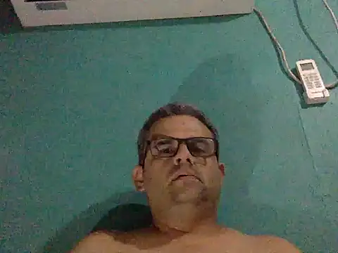 Snapshot of Katracho6969 chatting on 11-10-25, 04:22 Katracho6969 online show from 11-10-25, 04:22