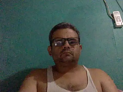 Snapshot of Katracho6969 chatting on 11-11-25, 04:56 Katracho6969 online show from 11-11-25, 04:56