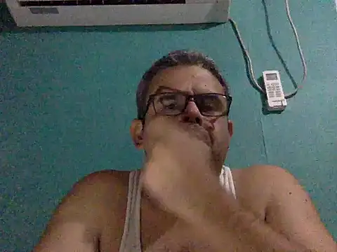 Snapshot of Katracho6969 chatting on 11-15-25, 04:10 Katracho6969 online show from 11-15-25, 04:10