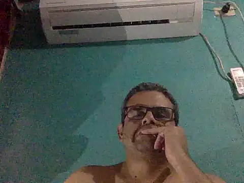 Snapshot of Katracho6969 chatting on 11-20-25, 06:02 Katracho6969 online show from 11-20-25, 06:02