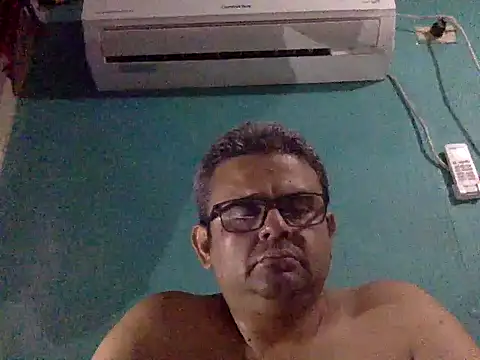 Snapshot of Katracho6969 chatting on 11-27-25, 05:42 Katracho6969 online show from 11-27-25, 05:42