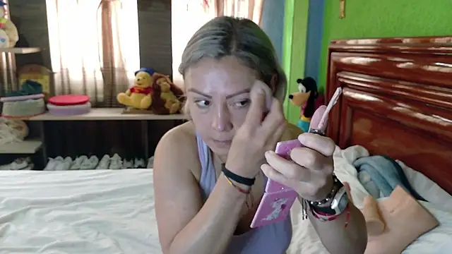 Snapshot of _Charlize_theron_ chatting on 07-16-26, 07:09 Charlize theron online show from 07-16-26, 07:09