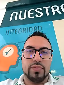 Snapshot of Jharicio-89 chatting on 09-22-25, 06:43 Jharicio-89 online show from 09-22-25, 06:43