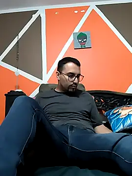 Snapshot of Jharicio-89 chatting on 10-08-25, 04:32 Jharicio-89 online show from 10-08-25, 04:32