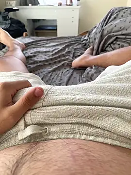 Snapshot of mixedcouplee69 chatting on 11-28-25, 11:46 mixedcouplee69 online show from 11-28-25, 11:46