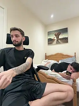 Snapshot of mixedcouplee69 chatting on 12-16-25, 09:31 mixedcouplee69 online show from 12-16-25, 09:31