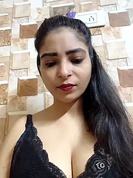 QUEEN-ADITI online show from 10-09-25, 02:04
