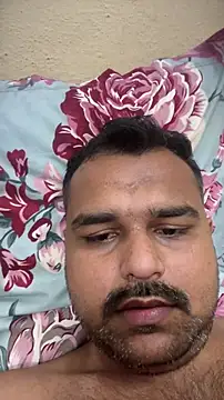 Snapshot of hahaha1319 chatting on 11-08-25, 10:30 hahaha1319 online show from 11-08-25, 10:30