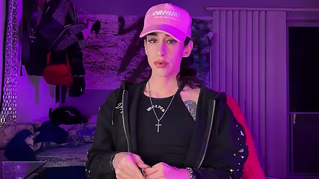 xoFrankie online show from 02-21-26, 05:08