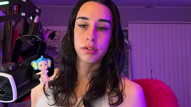 xoFrankie online show from 05-19-26, 03:24