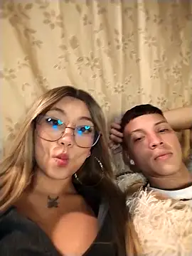 Snapshot of Ella_rr chatting on 10-11-25, 03:06 Ella rr online show from 10-11-25, 03:06