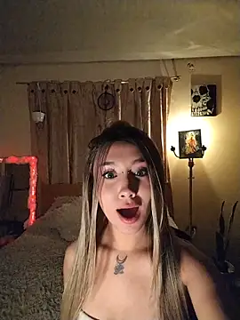 Snapshot of Ella_rr chatting on 11-29-25, 05:10 Ella rr online show from 11-29-25, 05:10