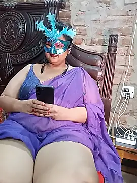 Snapshot of Tanisha-Chy chatting on 07-12-26, 05:53 Tanisha-Chy online show from 07-12-26, 05:53
