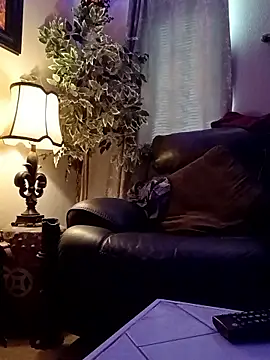 Snapshot of Sicksob chatting on 12-19-25, 05:53 Sicksob online show from 12-19-25, 05:53