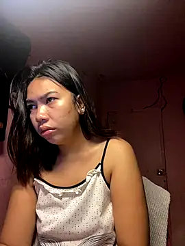 Snapshot of aniya_04 chatting on 10-10-25, 09:14 aniya 04 online show from 10-10-25, 09:14