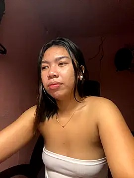 Snapshot of aniya_04 chatting on 10-11-25, 12:58 aniya 04 online show from 10-11-25, 12:58