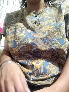 Snapshot of meenu_bhabhi547 chatting on 09-10-25, 04:34 meenu bhabhi547 online show from 09-10-25, 04:34