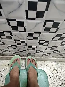 Snapshot of meenu_bhabhi547 chatting on 10-22-25, 01:50 meenu bhabhi547 online show from 10-22-25, 01:50