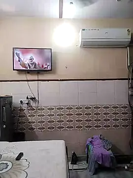 Snapshot of meenu_bhabhi547 chatting on 10-30-25, 01:51 meenu bhabhi547 online show from 10-30-25, 01:51