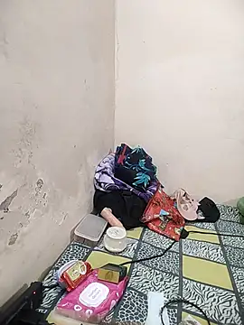 Snapshot of meenu_bhabhi547 chatting on 11-08-25, 04:12 meenu bhabhi547 online show from 11-08-25, 04:12