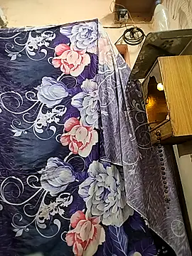 Snapshot of meenu_bhabhi547 chatting on 11-26-25, 04:24 meenu bhabhi547 online show from 11-26-25, 04:24