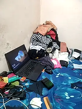 Snapshot of meenu_bhabhi547 chatting on 11-28-25, 04:04 meenu bhabhi547 online show from 11-28-25, 04:04