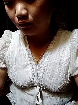 Snapshot of lusy-000 chatting on 10-14-25, 08:15 lusy-000 online show from 10-14-25, 08:15