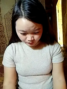 Snapshot of lusy-000 chatting on 11-27-25, 02:35 lusy-000 online show from 11-27-25, 02:35