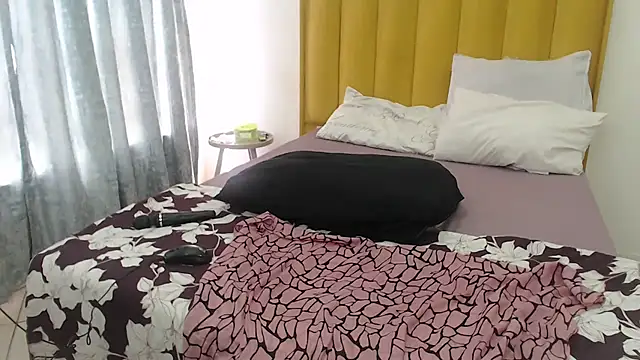 Bella 2025 online show from 10-13-25, 12:16