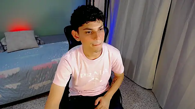 dilan hott  online show from 09-29-25, 10:47